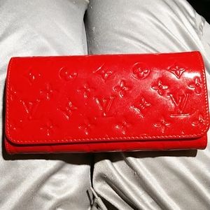 Louis vuitton long wallet